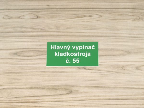 štítok 003